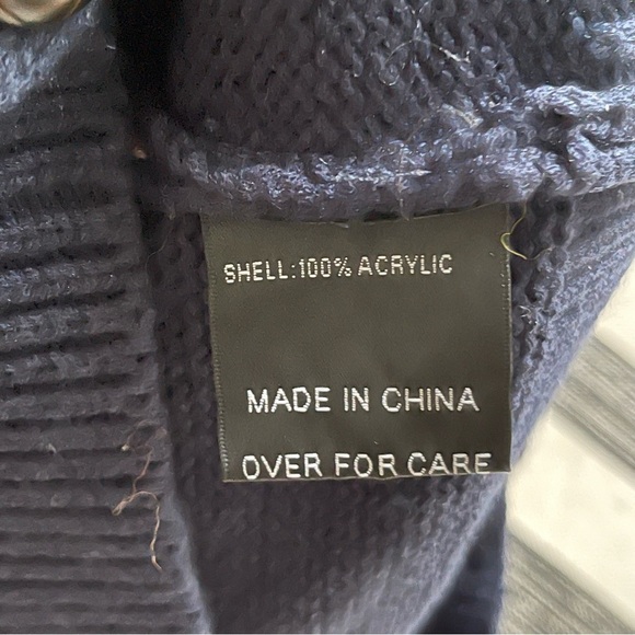 American‎ Stitch Knit Cardigan Sweater with  Reindeer Pattern Size: L - Picture 4 of 6